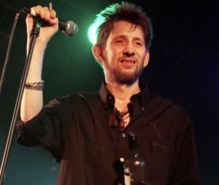 paulmurphy68's tweet photo. Shane McGowan.
RIP. https://t.co/Z4ululpov6