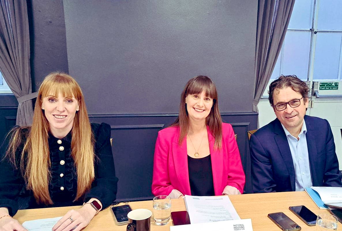 Thank you @AngelaRayner for such a constructive meeting with @natfednews & @CIHhousing It was good to discuss the key challenges & opportunities facing the social housing sector including boosting the supply of social homes, safety, quality, sustainability, regeneration & more!