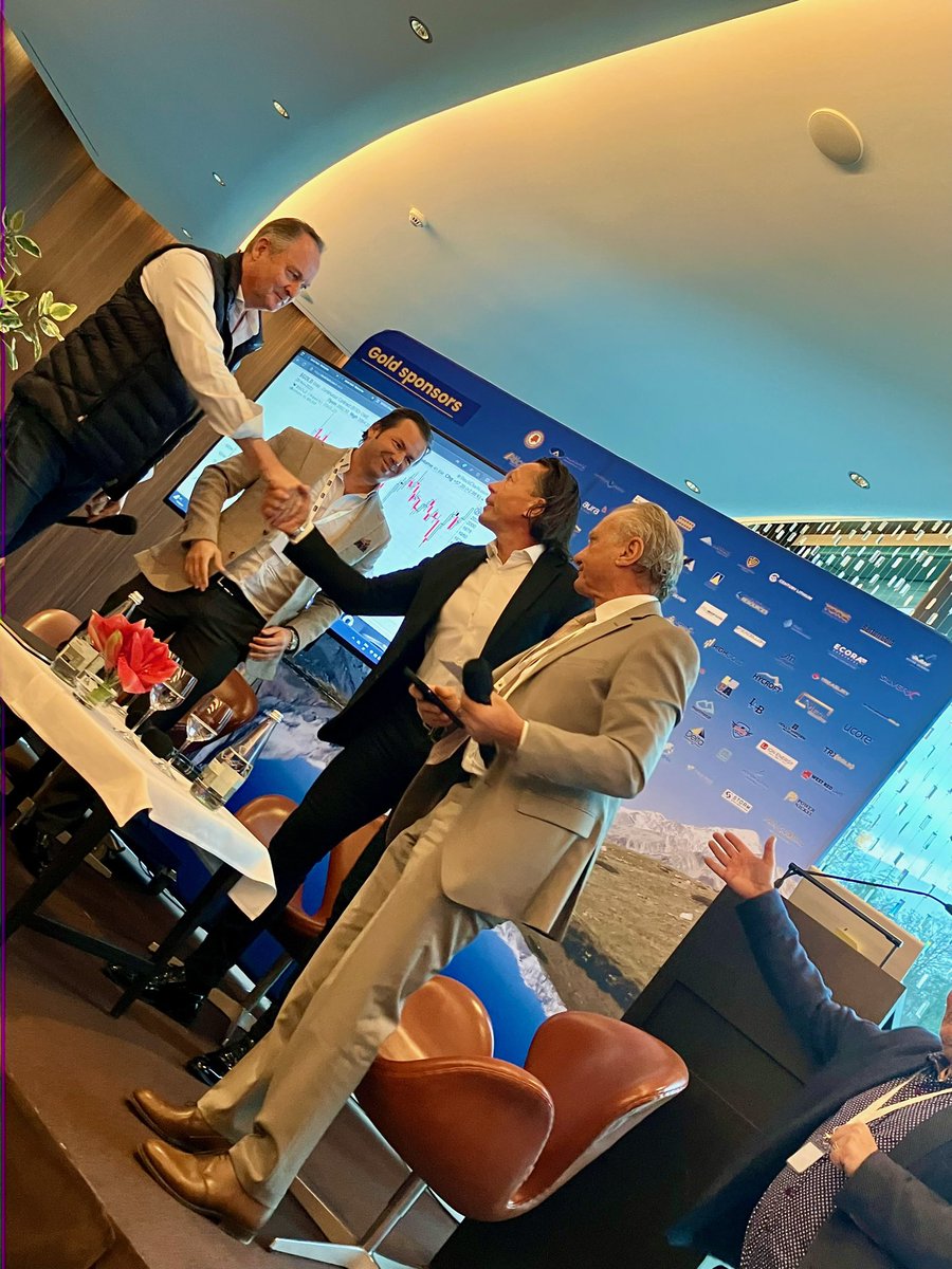 AuAgEric's tweet photo. Panel discussions 🔥🔥 Dinner 🥳 &amp; many, many meetings….
@wmiddelkoop , @AyaGoldSilver , @keith_neumeyer @FMSilverCorp , @Eldorado_Gold
at SMI https://t.co/I1nxAmW0xB - Europe’s largest Mining Investment conference making a new ATH https://t.co/Kgrp1Imw5R