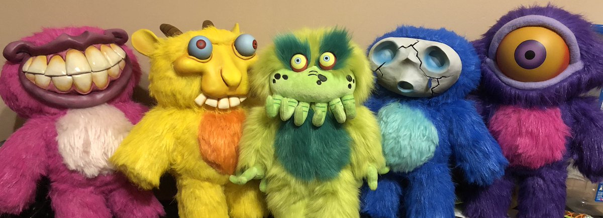 ragdollieeee's tweet photo. ❝  Can someone hold these little bastards for me? They don't bite! But they do swallow souls.  Don't worry!❞ https://t.co/dkR3BexTCq