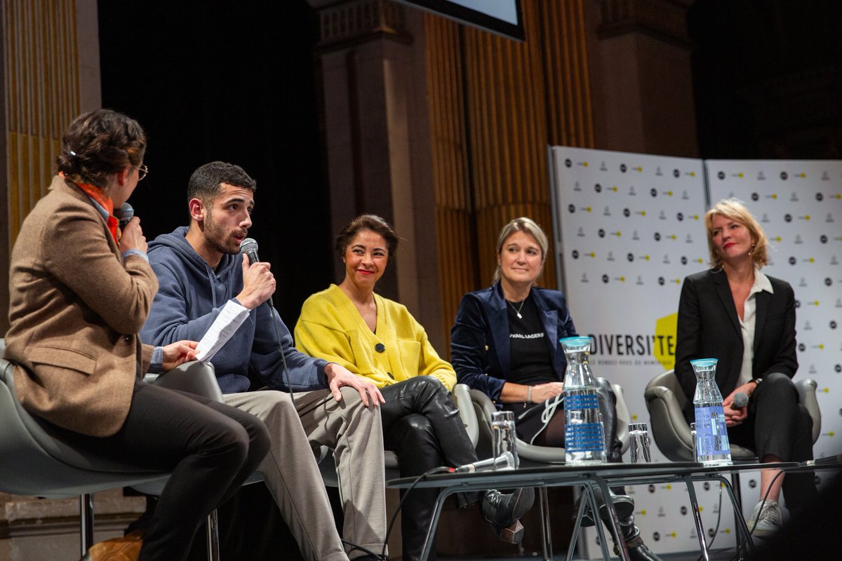 afafgabelotaud's tweet photo. Quel plaisir de réunir hier soir tous les partenaires de #ParisCode pour l’évènement Diversi’tech ! 
Merci aux entreprises de leurs engagements, aux écoles pour leur inventivité et aux élèves pour leur motivation à devenir le nouveau visage de la Tech parisienne ! On continue ! https://t.co/MzrwVCZGXz