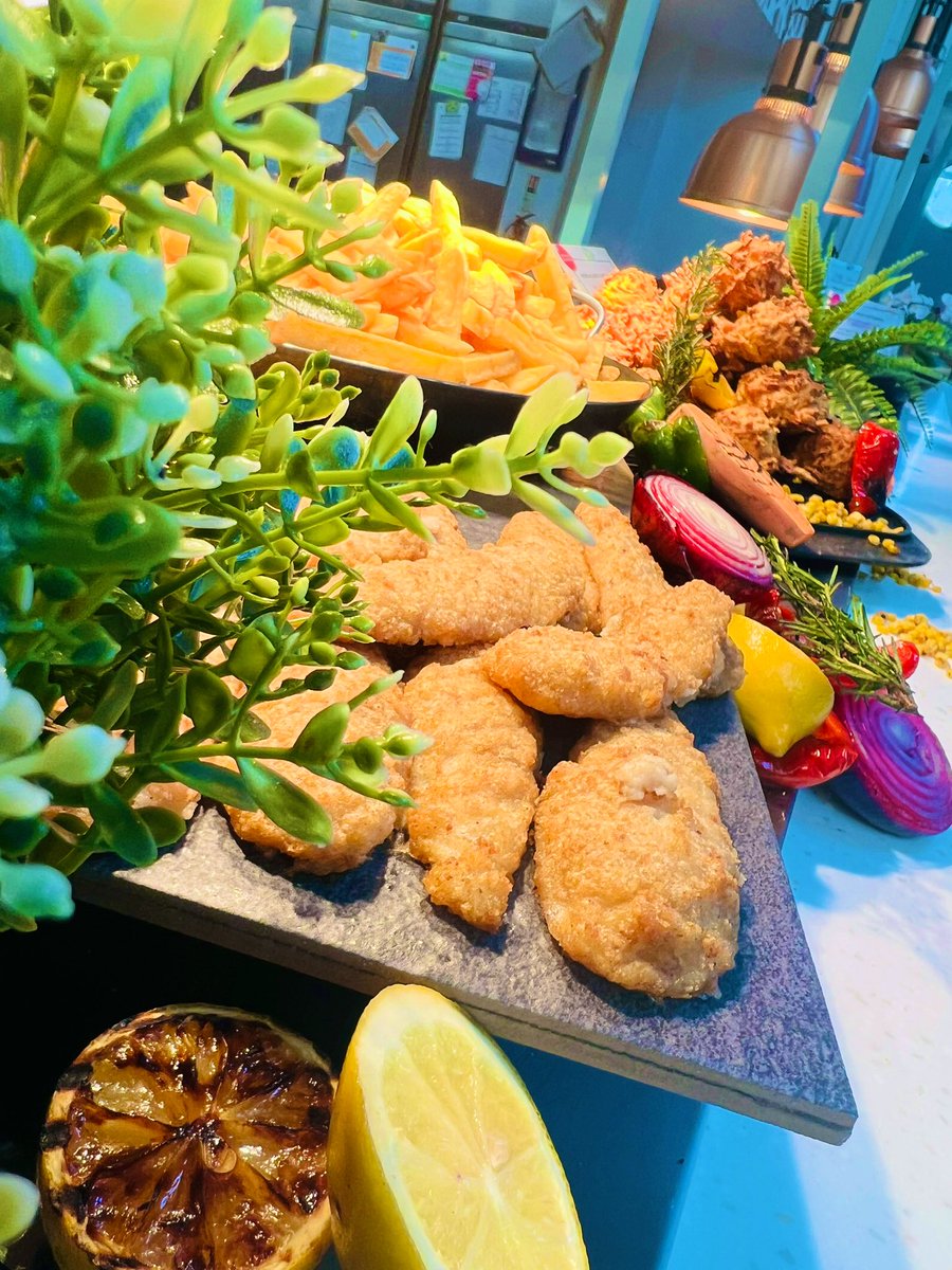 Joel Holroyd Howe tweet media