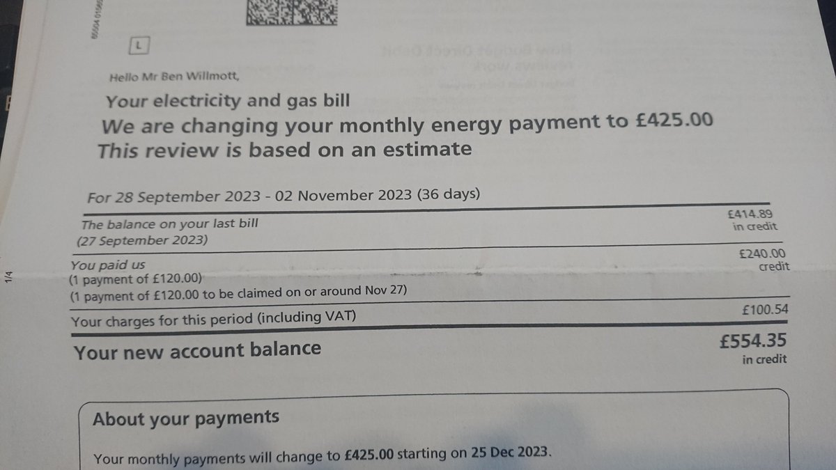 WillmottB91's tweet photo. @edfenergy 425 a month?!?! I pay 120 a month... I live in a 2 bedroom flat and I went further into credit this month, you idiots... It is my fundamental advice nobody should use this company. Either their software are highly incompetent or their staff are highly incompetent. https://t.co/SYCaDj3SeH