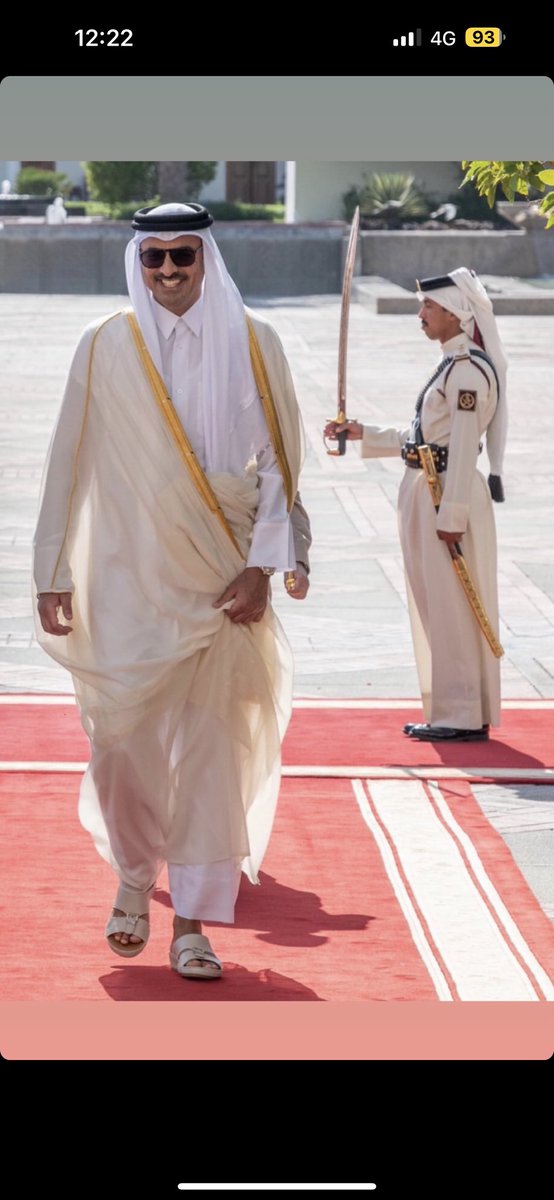 لا تقدم شيخنا ما وقفنا..
و ان تحزم كلنا راس ماله..

زعيم السلام في الشرق الاوسط 🕊️