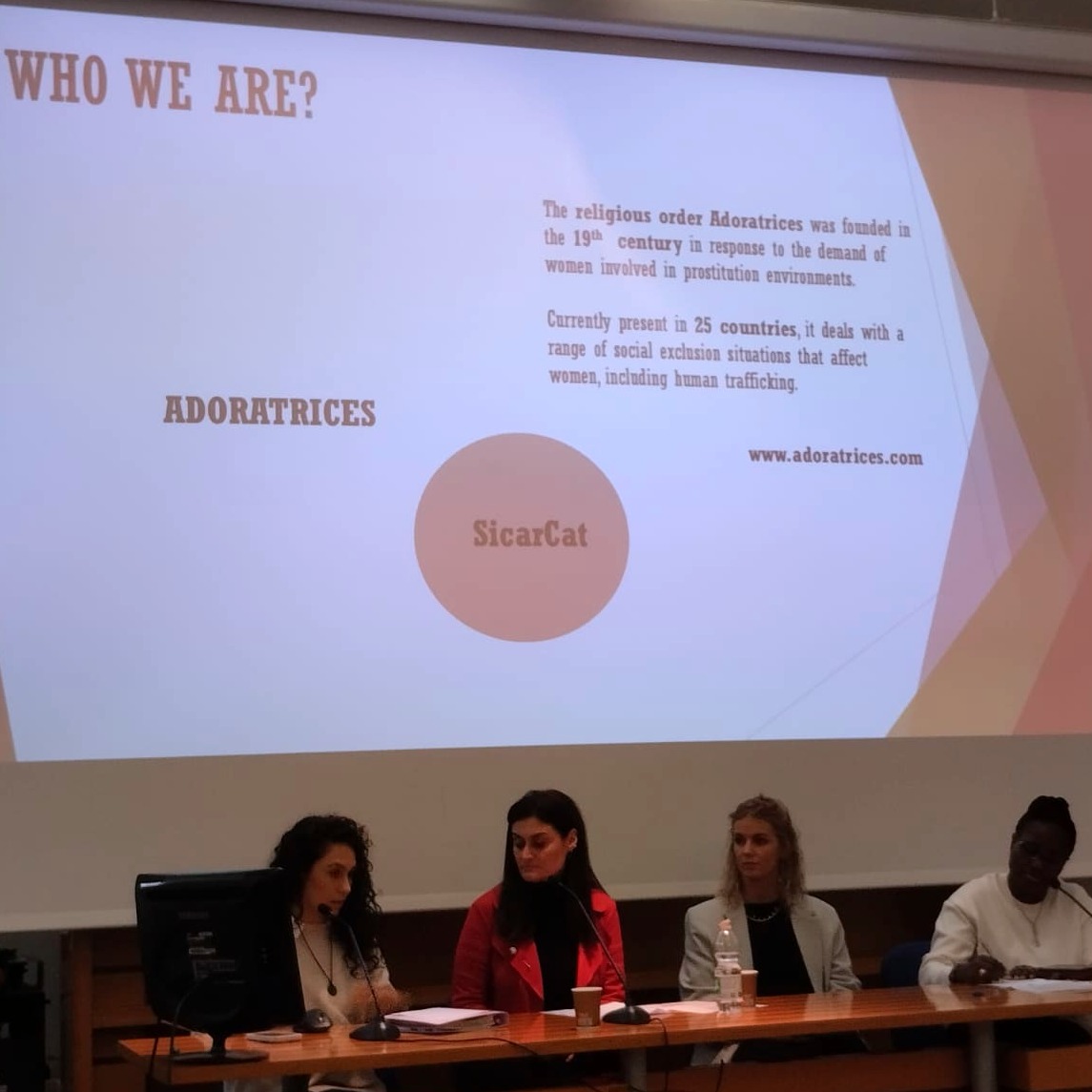 wwwsicarcat's tweet photo. Participem a Roma en la "Conferència final del Projecte Europeu NetWorks". S'han presentat els principals resultats obtinguts en els 2 anys d'implentació. Des de Sicar, presentem el projecte i el nostre treball integral i multidisciplinari.
#NetWorksProject https://t.co/aXCU9s7eB4