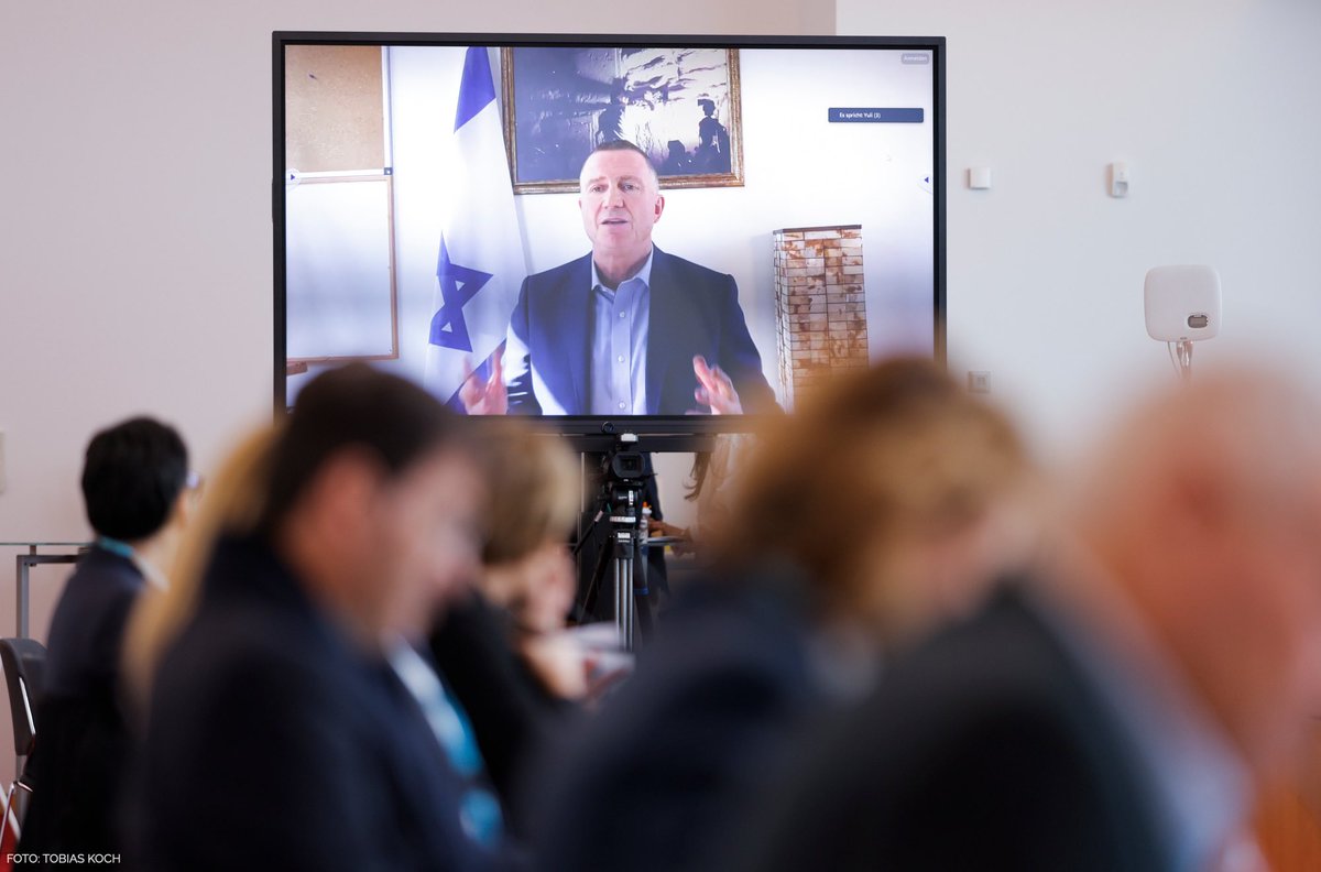 ElnetD's tweet photo. Der Nahe Osten verändert sich. Die Achse 🇷🇺-🇮🇷 erstarkt, eine mögliche Normalisierung zwischen 🇮🇱 und 🇸🇦 ist weiter in Reichweite. Auch die geopolitischen Implikationen der aktuellen Lage stehen heute in Zentrum des 11. Deutsch-Israelischen Strategischen Forums #GISF23 https://t.co/P0qDHeT0NN