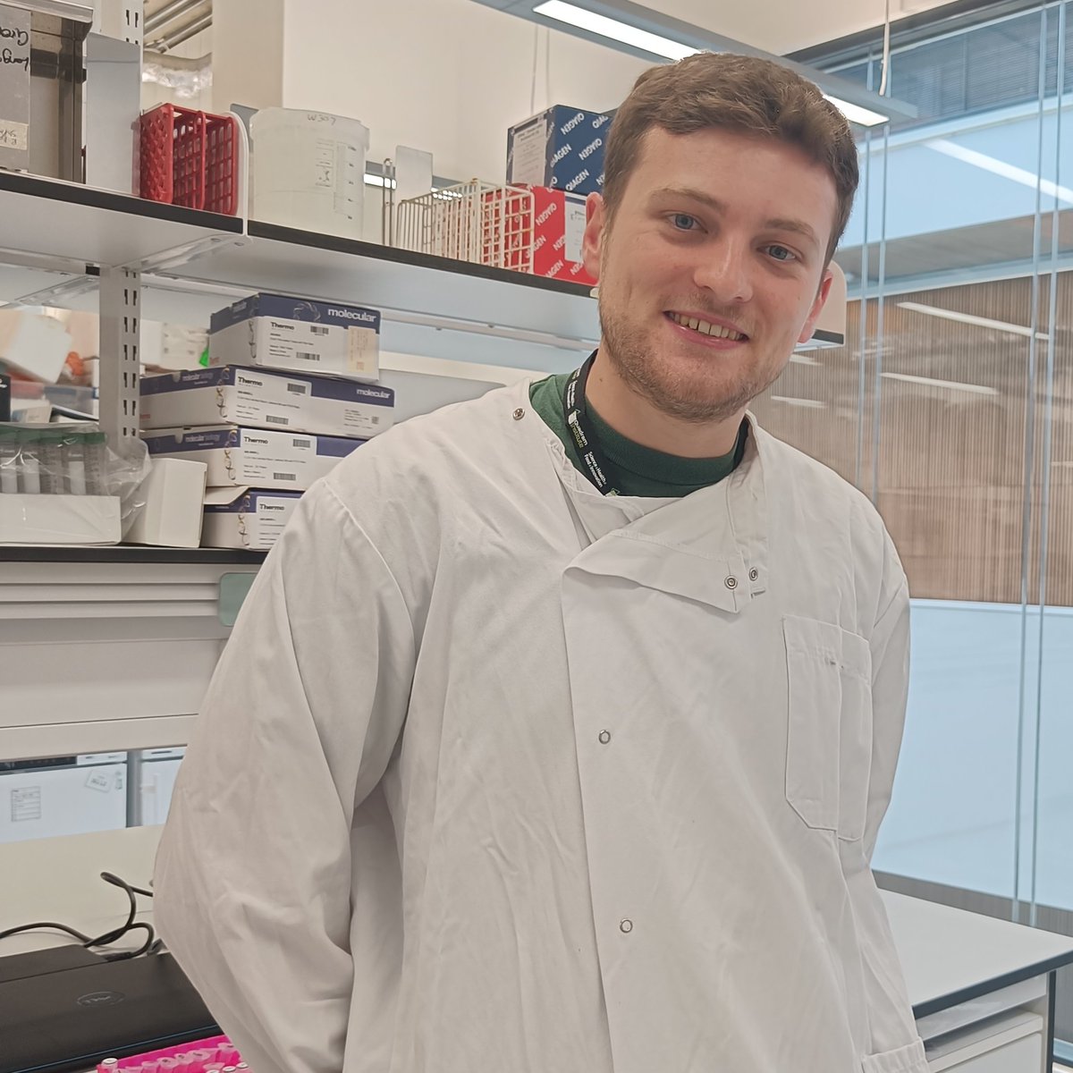 PhD student @Dominic_FS’s project is called Investigating obesity induced gut microbiome changes in the development of multiple myeloma. The aim of his project is to define the role of changes in gut microbiota on the mechanisms behind this bone marrow cancer. #mmbdtpstudents