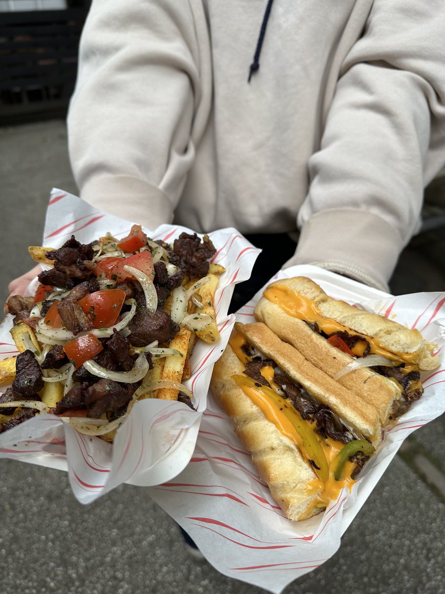 A House of Habesha lunch is always a good idea🍴

Come down to the Hatch courtyard and visit this perfect East African street food spot, you won't regret it 🙌

And it's virtually the weekend so include a few bevs in your order too.