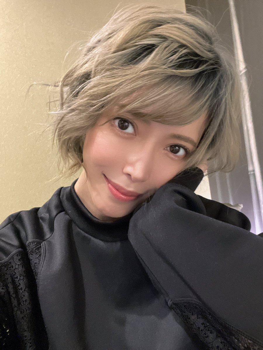 JUL-356 Before The Wife Next Door Comes Home... Mio Kim