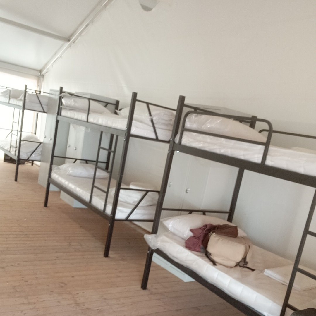 Atanmıştım ve görev yerinde ilk günümdü. Yol yorgunluğu falan derken ben yerleşemedim.
Annem; kızım yerleşebildin mi diye sorduğunda attığım görsel ⛺⛺