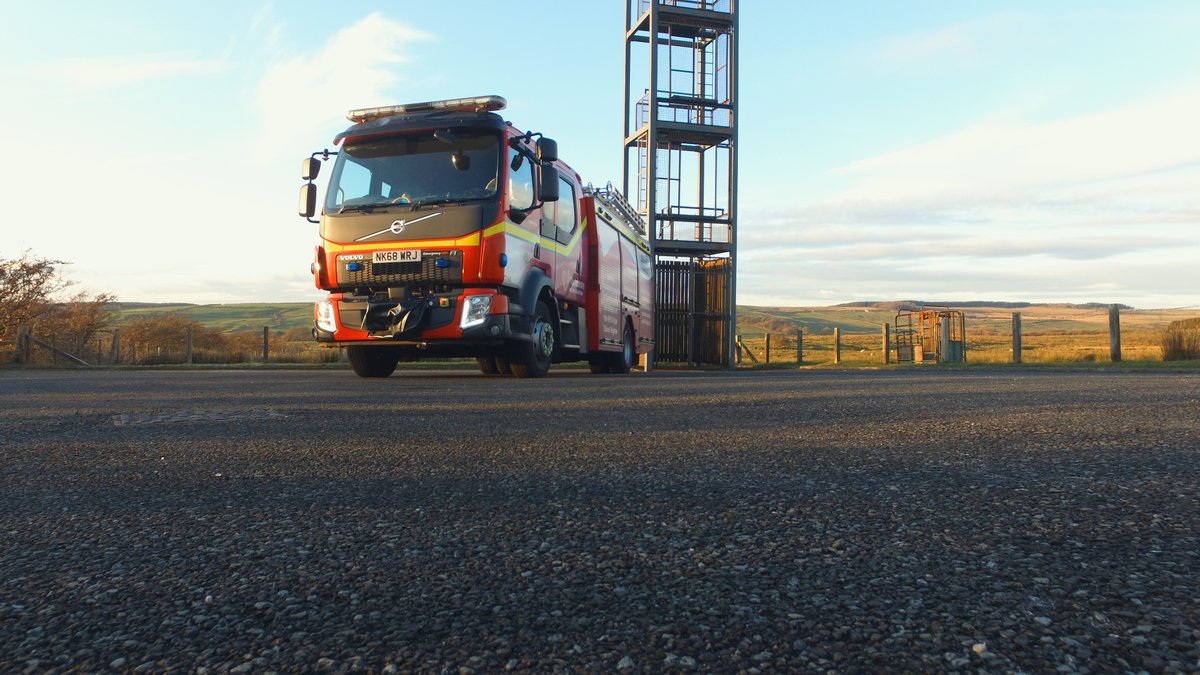 FrizingtonFire's tweet photo. Out with the old and in with the new!! 🚒🔥

Frizington Fire Station has taken ownership of their 68 plate Volvo Appliance. https://t.co/J5QzAgblFk