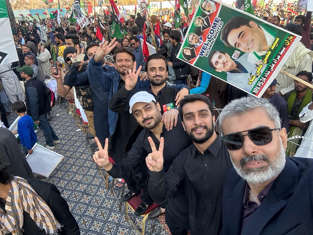 KM_Pitafi's tweet photo. At the ayub ground Jalsa Gah! 
quetta❤️🖤💚  #PPPFoundationDayBalochistan https://t.co/RyzHoMzmf0