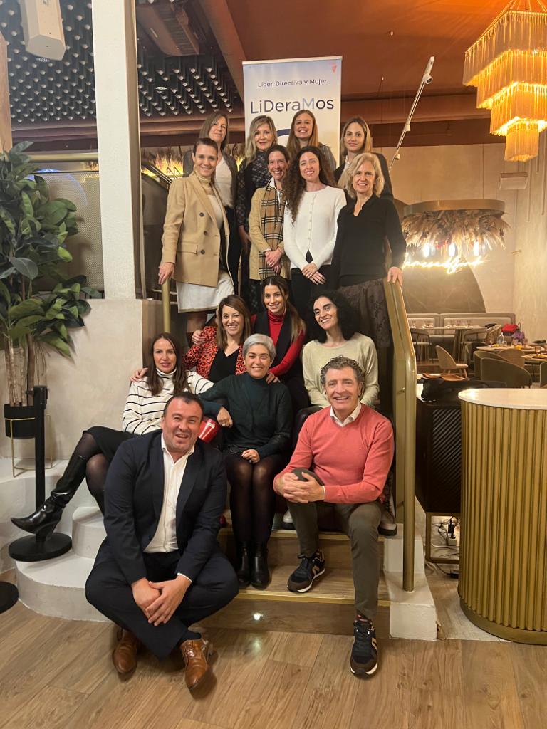 En <a href="/ceoe_cyl/">CEOE Castilla y León</a>, LiDeraMos en femenino. 👏👏

➡️Gracias a todas nuestras participantes, a todas nuestras Organizaciones Territoriales, a la <a href="/jcyl/">Junta de Castilla y León</a>, a <a href="/adecco_es/">Adecco</a> y a nuestra vicepresidenta <a href="/angela_demiguel/">Angela de Miguel</a> por promover la igualdad en el ámbito empresarial. 

💪Seguimos sumando