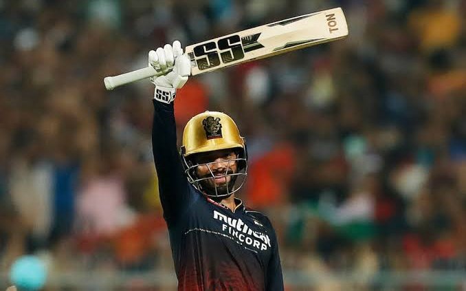 mufaddal_vohra's tweet photo. Rajat Patidar selected for the ODIs against South Africa. (Revsportz). https://t.co/YvrxuqqJBa