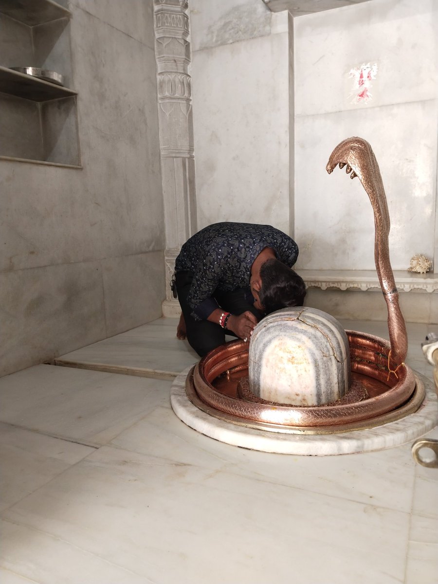 DilipKp2737's tweet image. Har Har Mahadev 🙏🏼

Took Darshan of Hoti village! Prayed for peace, prosperity of the people of . Rajasthan

#harharmahadev #harharmahadevॐ #harharmahadevॐ卐mahadev #harharmahadevॐ卐 
 #TimesMaroRajasthanv #JaiJaiRajasthan