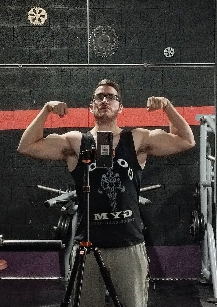 NicolasJCElite's tweet photo. Build Serious Muscle 💪🏻 In 90 Days ⌛ #Online #musclegrowth #fitnees 

🗨️ DM Me to Start Your Body Transformation! https://t.co/JQijVw7C4v