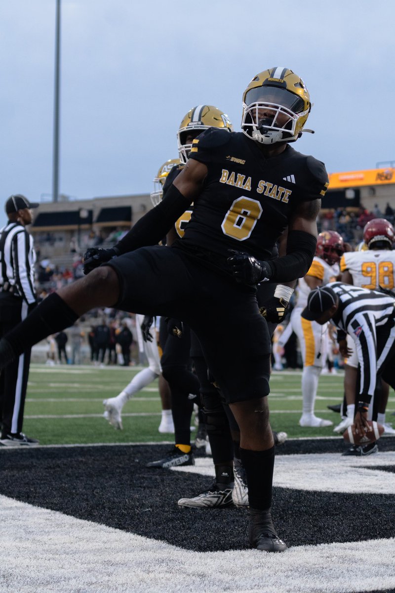 jawon_howell's tweet photo. Thank you Hornet Nation 🙏🏾
#8out🎱
#LLMadukes🕊️🖤
#LLBIGG🕊️🖤 https://t.co/uF4QQzg1cI