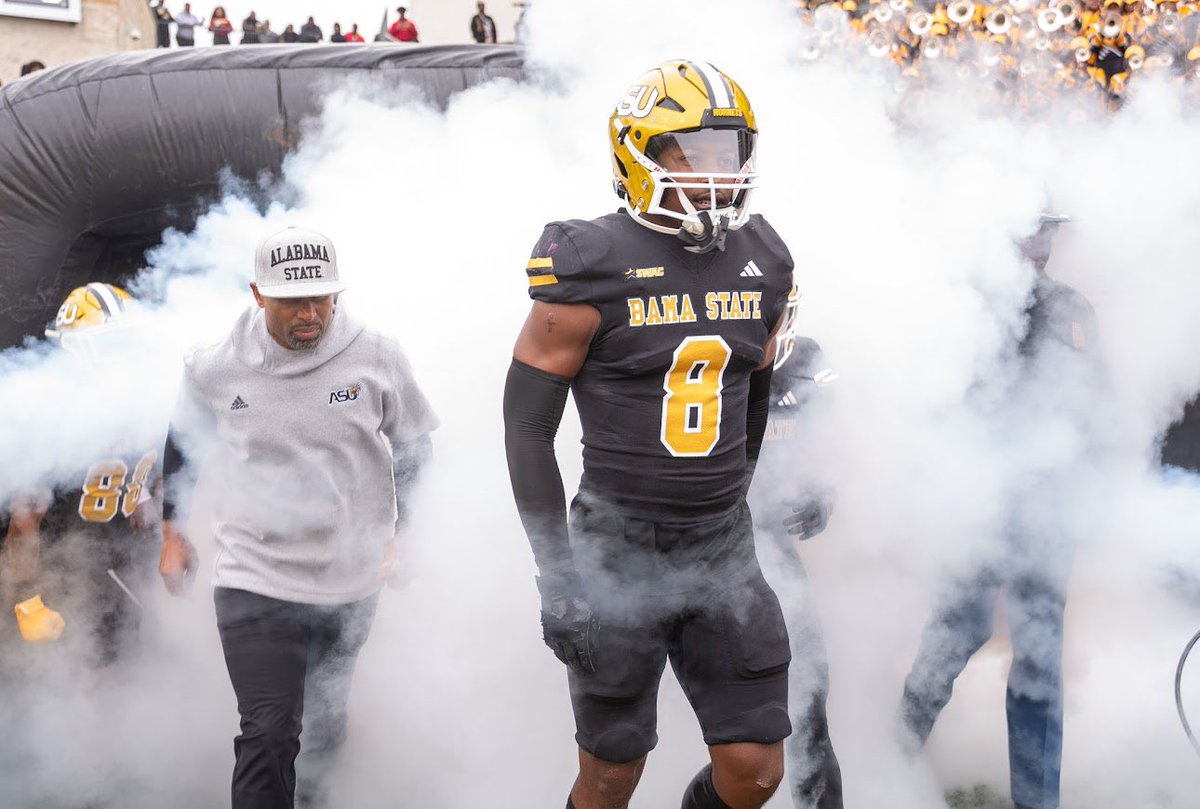 jawon_howell's tweet photo. Thank you Hornet Nation 🙏🏾
#8out🎱
#LLMadukes🕊️🖤
#LLBIGG🕊️🖤 https://t.co/uF4QQzg1cI