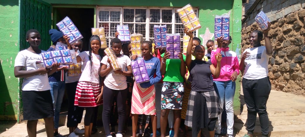 sunflower_trust's tweet image. Grateful for our US friend on #GivingTuesday! Their generous donation of sanitary pads to us speaks volumes about friendship, support, and girl’s education dignity. #FriendshipInAction  #GirlsEducation #LiteracyMatters #Literacy #WeAreSunflower