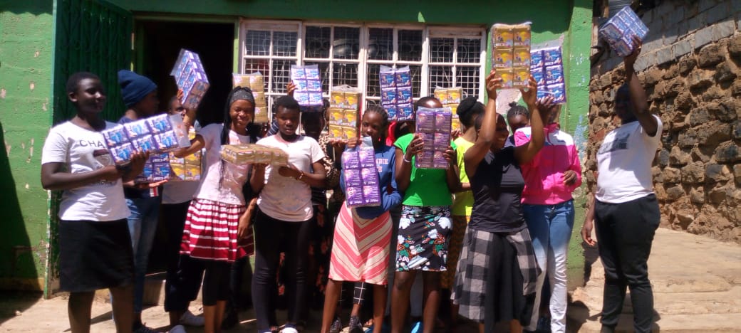 sunflower_trust's tweet image. Grateful for our US friend on #GivingTuesday! Their generous donation of sanitary pads to us speaks volumes about friendship, support, and girl’s education dignity. #FriendshipInAction  #GirlsEducation #LiteracyMatters #Literacy #WeAreSunflower