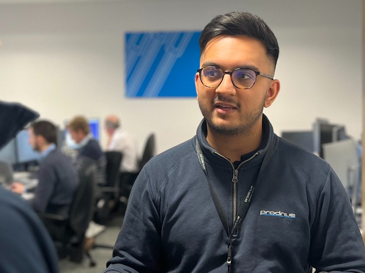 prodrive's tweet image. Meet Faaris. One of our previous graduate intake in our Advanced Technology division. 

He&apos;s already contributed to #micromobility &amp;amp; hypercar active aero projects.

Read more about graduate life at Prodrive &amp;amp; apply now: 
prodrive.com/post/graduate-…

#graduatescheme #engineeringlife