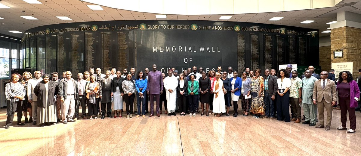 African Union Political Affairs Peace and Security (@auc_paps) on Twitter photo 🧵 AS AN ANNUAL TRADITION,
The Director of Conflict Management Directorate <a href="/SarjohBah3/">Sarjoh Bah</a> held a town hall meeting with all #CMD staff. The town hall reflected on the key achievements of the Directorate as well as highlighting some of the challenges encountered in 2023. 🧵 1/2 🧵 AS AN ANNUAL TRADITION,
The Director of Conflict Management Directorate <a href="/SarjohBah3/">Sarjoh Bah</a> held a town hall meeting with all #CMD staff. The town hall reflected on the key achievements of the Directorate as well as highlighting some of the challenges encountered in 2023. 🧵 1/2