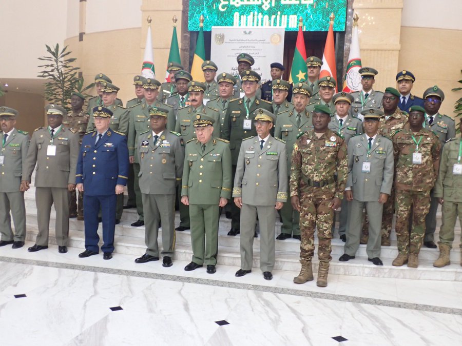 NigerTribune's tweet photo. Niger: Coopération militaire
Le chef d'état major des armées,le général Moussa Salaou Barmou a pris part à la réunion ordinaire des chefs d’EtatMajor des pays membres du Conseil des Chefs d'Etat-Major des pays membres du Comité d'Etat-major opérationnel Conjoint #CEMOC..⤵️ https://t.co/s1mdPcD4lR