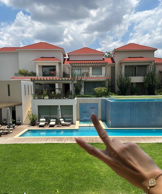 Can I get a GM https://t.co/UYQWI6XHoo