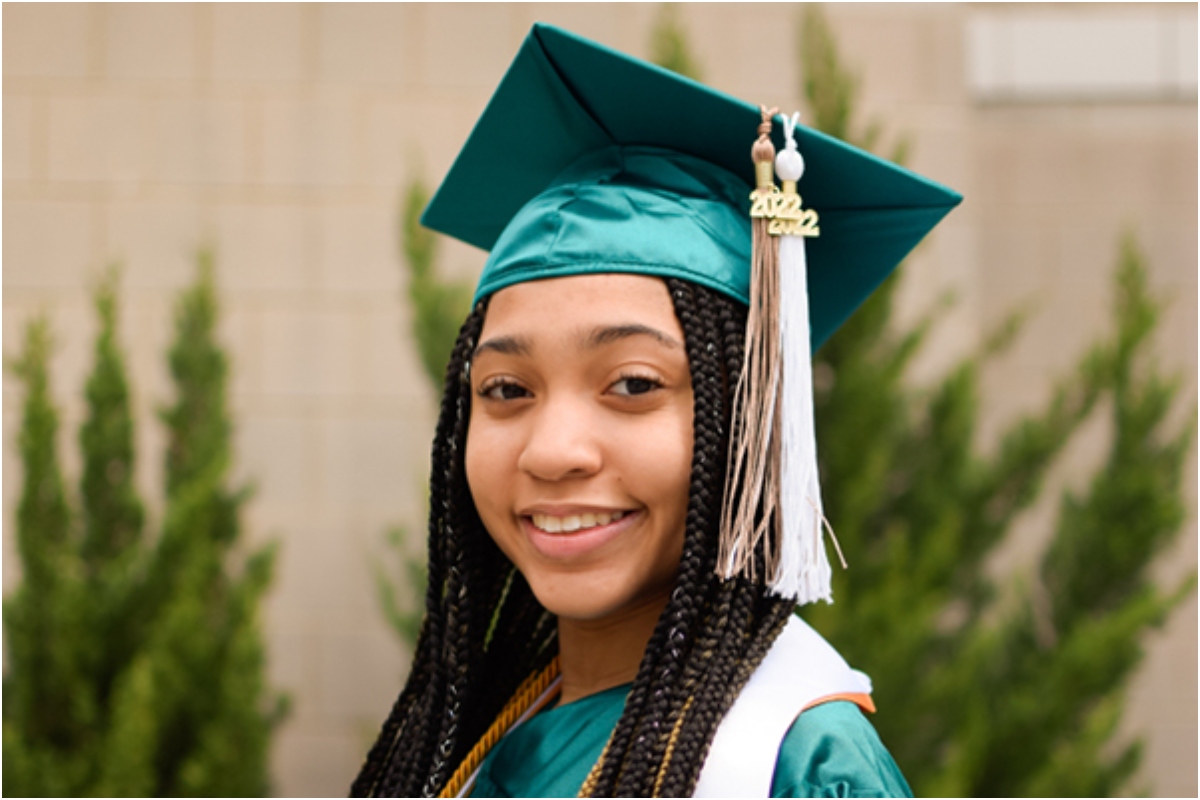 shinemycrown's tweet image. Meet The 14-Year-Old Girl Who Has Made History By Earning 3 University Degrees While Still In High School shinemycrown.com/meet-the-14-ye… #News #14yearoldAnitaBennett #associateofarts