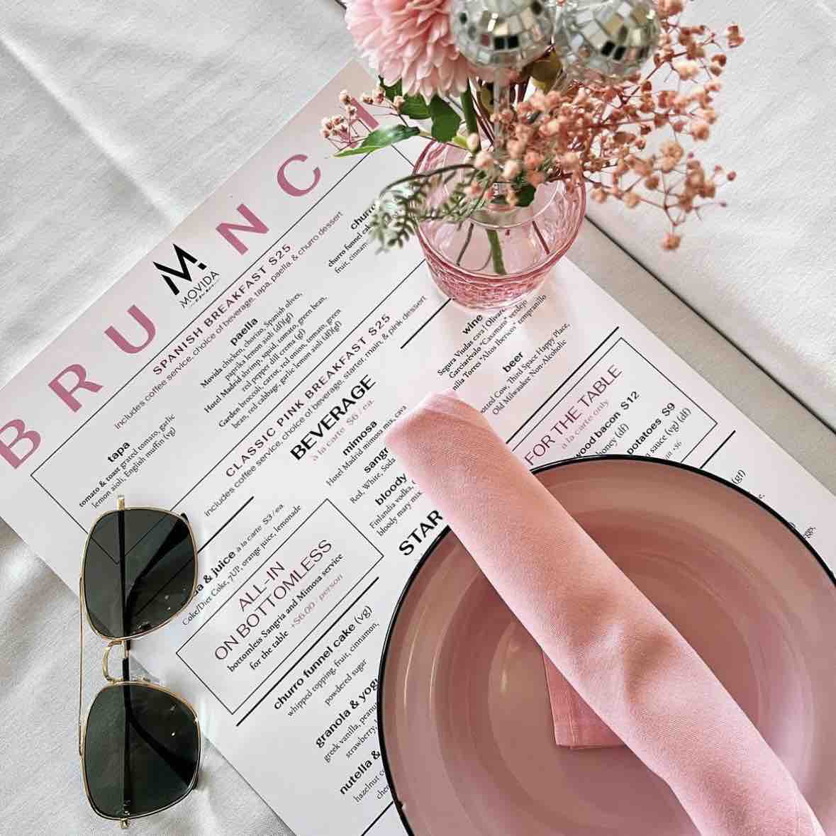 Who needs a pop of #PINK in their weekend plans? 🙋‍♀️🌸 Brunch at #MOVIDA should do the trick 😉👏

📸: <a href="/madelinegraceh/">Madeline Hubbard</a>