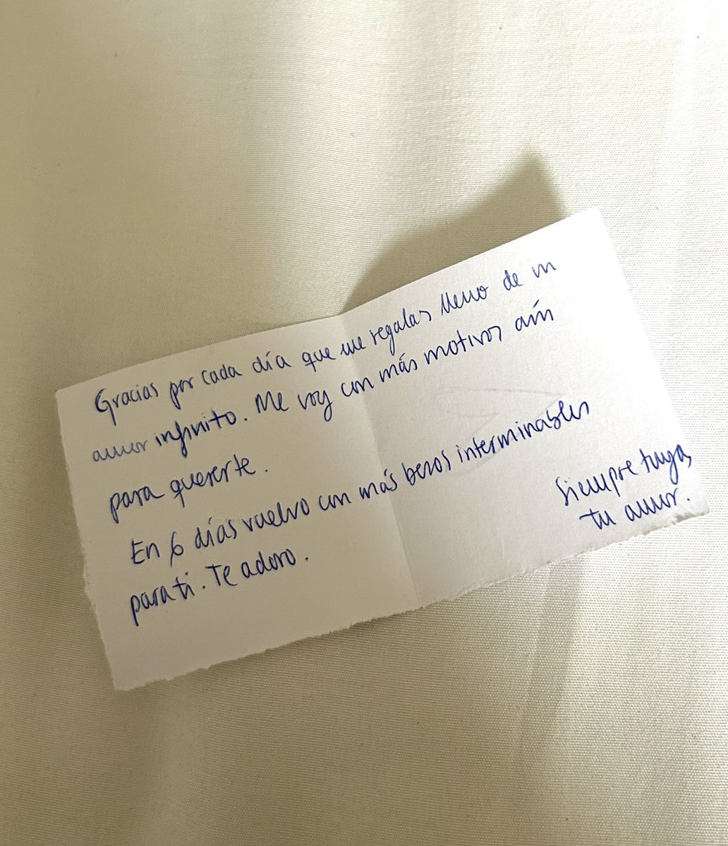 ceciiliamedinaa's tweet photo. La mejor mujer del 🌏💛 https://t.co/V9prqIKdCr