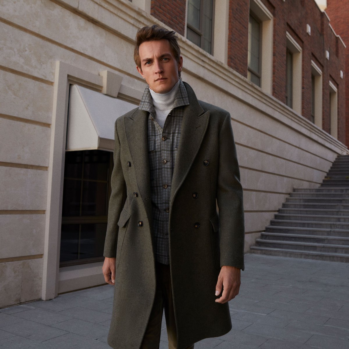 Sofistike kış görünümlerinin etkili parçası paltolar ile hem şıklık hem sıcaklık dozunu artırın! RAMSEY mağazalarında ve ramsey.com.tr ‘de! 

#walktotomorrow #FW2324 #whatsnext