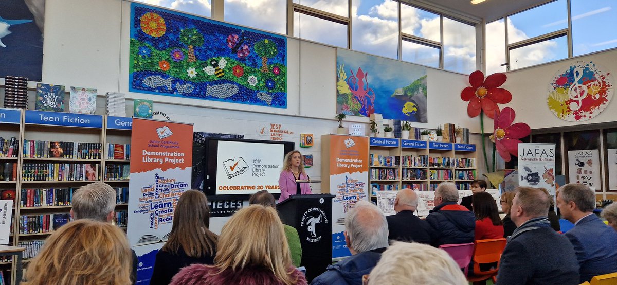 Delighted to be celebrating the 20th Anniversary of the JCSP Demonstration Library project with in Trinity Comprehensive school in Ballymun, one of the 30 demonstration libraries that have been transforming young lives <a href="/cdetbcdu/">City of Dublin FET College Curriculum Dev. Unit</a> <a href="/CityofDublinETB/">City of Dublin ETB</a>  <a href="/jcsplibraries/">JCSP Library Project</a> <a href="/larkincclib/">JCSP Library LCC 🇮🇪</a>