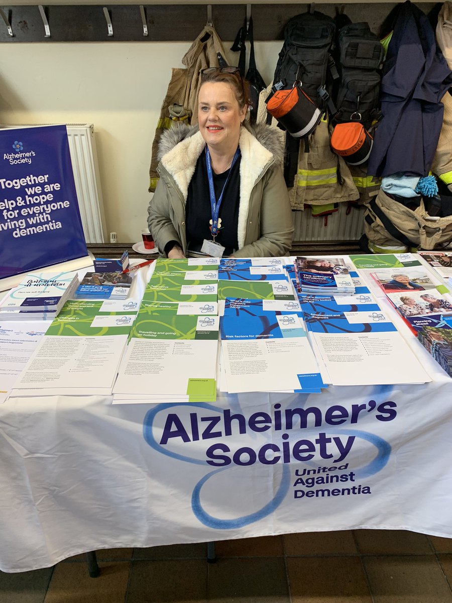 Monday spent the day @Padiham_Fire @LancashireFRS for a @macmillancancer coffee and cake event. We talked about all things #health and well-being #falls prevention #collaborative working @ELHT_NHS @ELHTIHSS @ELHTComms @LancsPolice @TheStrokeAssoc @alzheimerssoc @LancashireWomen