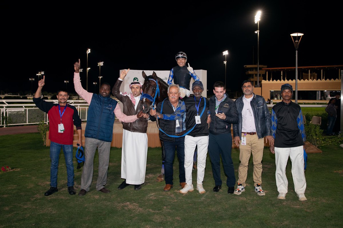 Top class ride, <a href="/pollomoreno11/"> A l E X I S | M O R E N O  🇵🇦 </a>! 👊 

🥇 LEWAA ATHBAH (Jalnar Al Khalediah) takes home our finale for trainer <a href="/lucassgaitan/">Lucas F. Gaitan</a> and <a href="/Athbah_Stud/">مربط عذبه</a>. 

#RiyadhSeason | #SaudiRacing