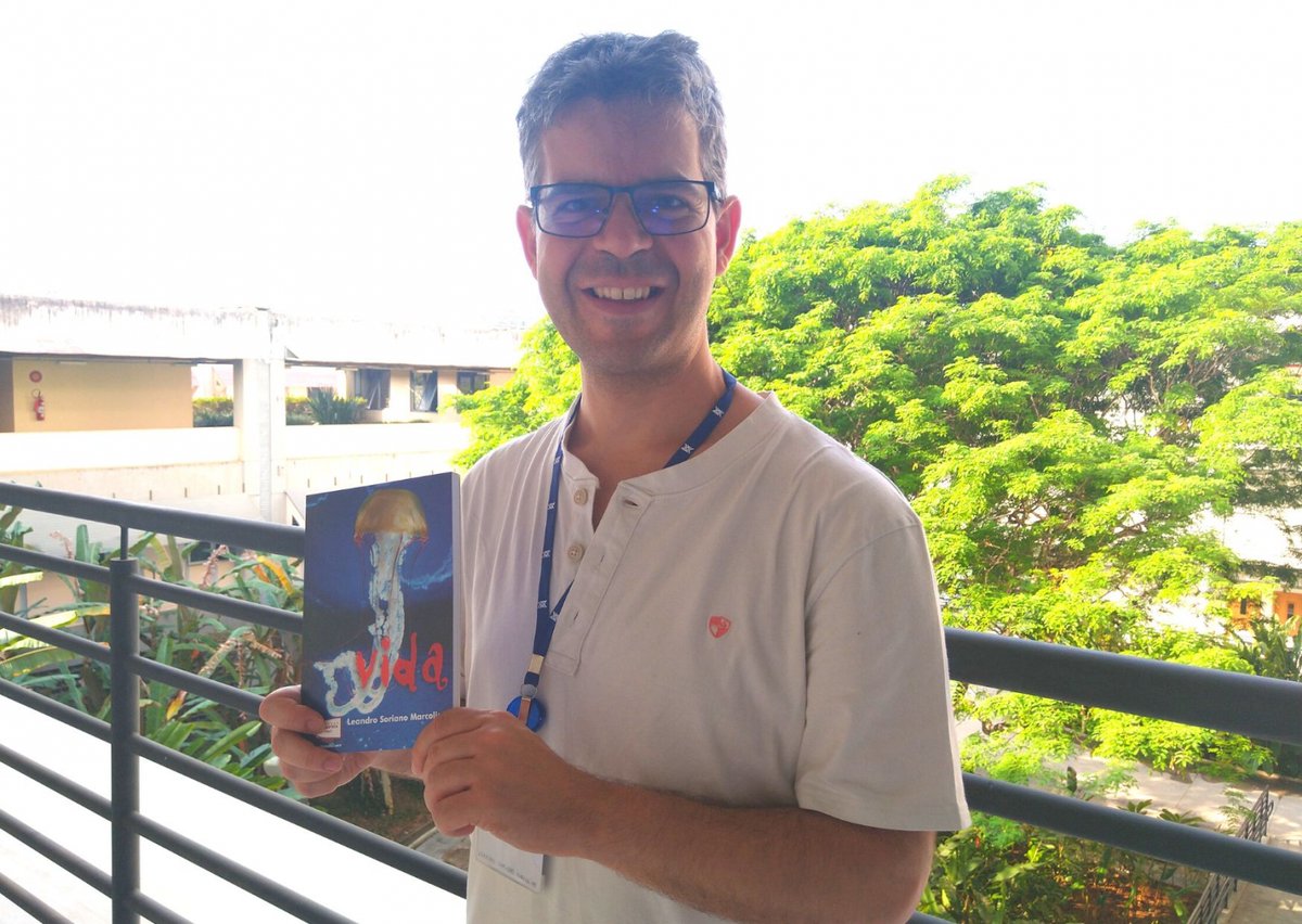 DCC / UFMG (@dcc_ufmg) on Twitter photo Quer ganhar um livro de romance escrito por um dos nossos ex-alunos? EntĂŁo participe do sorteio do livro "Vida", de autoria do Leandro Soriano Marcolino, no instagram <a href="/dcc/">Dan Casimiro</a>.ufmg
.
#dccufmg
.
đź”— linktr.ee/dccufmg Quer ganhar um livro de romance escrito por um dos nossos ex-alunos? EntĂŁo participe do sorteio do livro "Vida", de autoria do Leandro Soriano Marcolino, no instagram <a href="/dcc/">Dan Casimiro</a>.ufmg
.
#dccufmg
.
đź”— linktr.ee/dccufmg