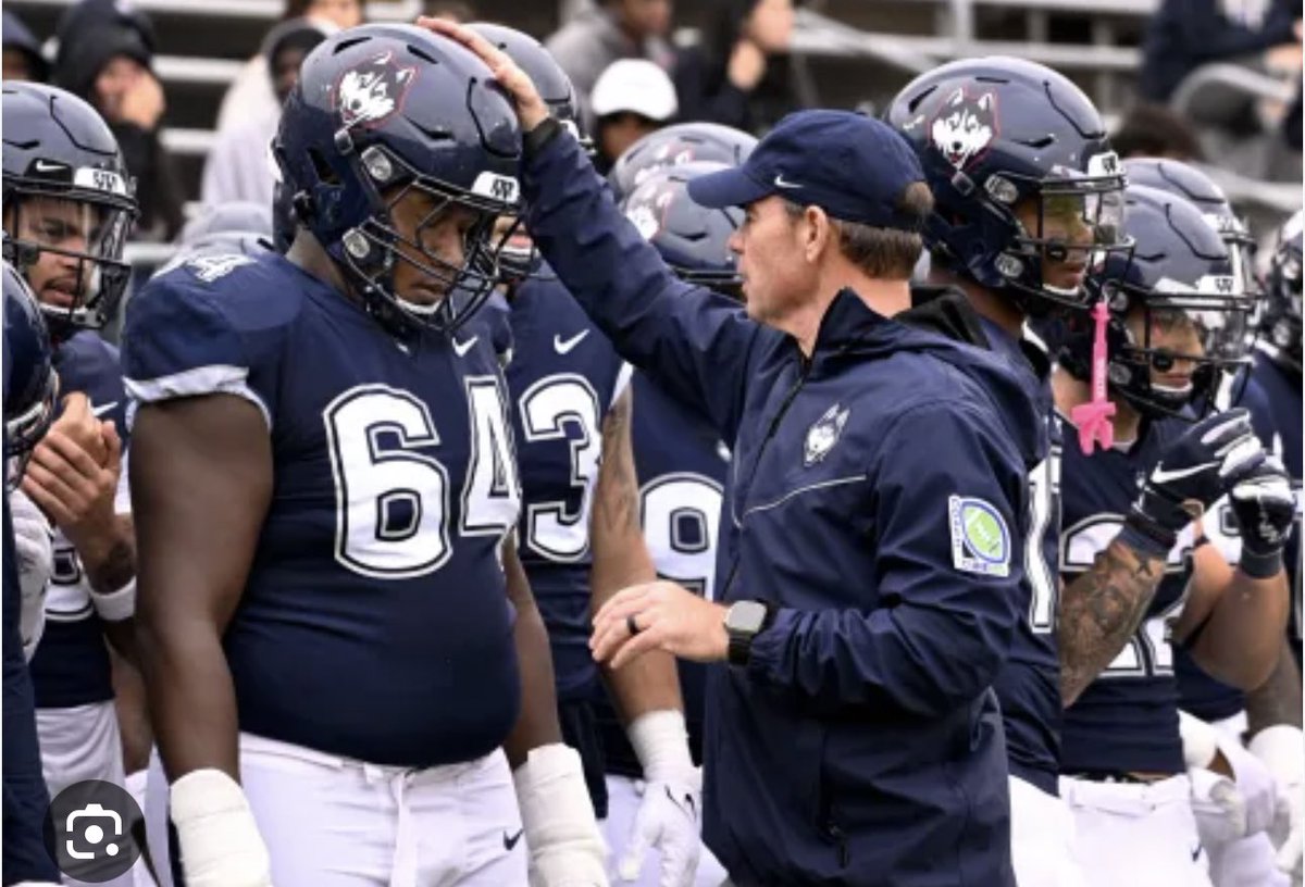 #AGTG BLESSED to receive an offer from @UConnFootball @CoachSammis @CoachJimMoraFB #CTFootball