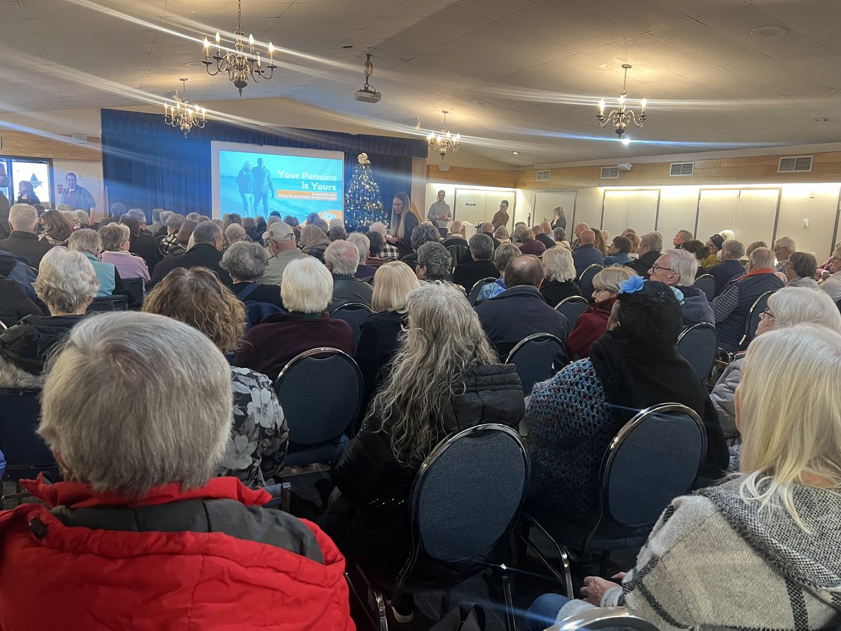 pancholi_rakhi's tweet image. We’re still 5 minutes away from starting, but the St. Albert pension townhall we’re hosting is already full to the brim and standing room only!
This is what happens when you actually engage Albertans in person to talk about their retirement security.
#HandsOffOurCPP