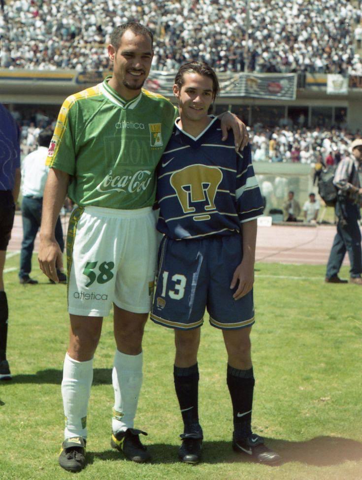 Y estos quienes son ?<a href="/TurrubiatesDT/">CARLOS TURRUBIATES</a>