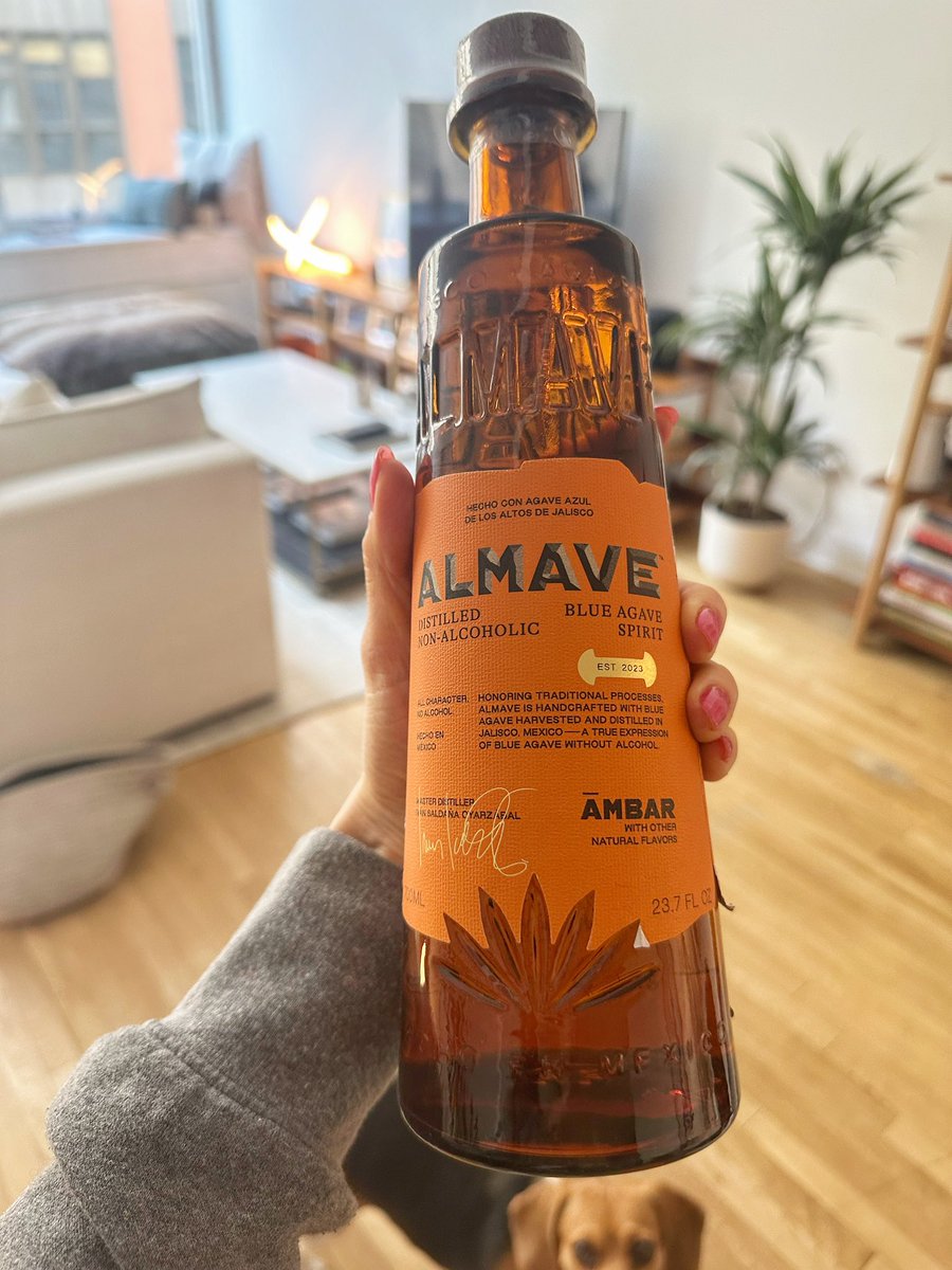 When Lewis Hamilton’s team sends you a bottle of the first ever Blue Agave Nonalcoholic Spirit 👀 LFGGGG <a href="/DryAtlas/">Dry Atlas</a> <a href="/RosenZone/">Nate Rosen</a> <a href="/Nrcoope/">Nate Cooper</a> <a href="/homerfolmer/">Brian Folmer</a> <a href="/guhlo/">Mark Gallo</a>