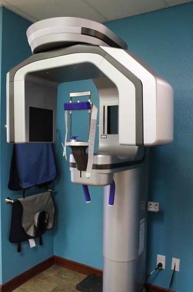 nicomaparkdent's tweet photo. Our panoramic X-ray machine delivers a comprehensive two-dimensional view, spanning from ear to ear, capturing both the upper and lower jaw. This vital image allows us to check for pathology, missing or impacted teeth, implants, infections, wisdom teeth, and more! https://t.co/HYACkvsdc8