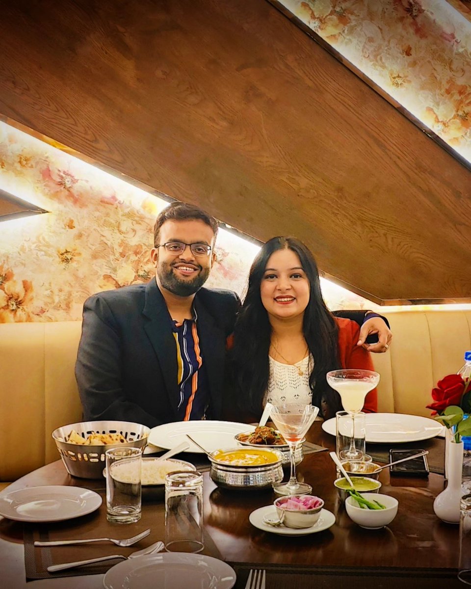 aishwaryarajifs's tweet photo. 3 years to our #wedding, celebrating with what we enjoy doing the most together - exploring good food 😁🥂
.
.
#himachal #Anniversary #30thnov https://t.co/ak8AHDIw0p