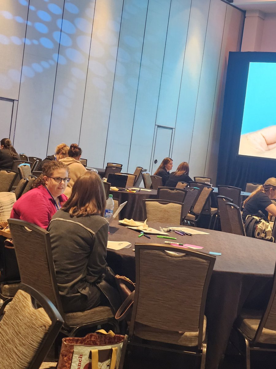 jani_golightly's tweet photo. Enjoying our learning session @lead4ward! @mathismessyfun @thinkfree1976 #think4ward #thinkconnext @stephanieLCZ https://t.co/38QYwWvuvk