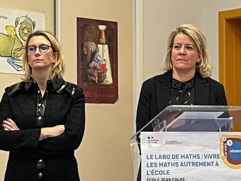 mopignier's tweet photo. Labellisation de projet innovant : Toutes nos félicitations aux enseignantes porteuses du labo-maths : quel travail et quelle persévérance 🙌 @ElodieLabache @b_cazals @EafcLyon https://t.co/OLdQ4QI6Xh