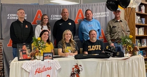 AHSSoftball8's tweet photo. Congratulations to H. Walter for signing to Cloud County where she'll continue her education and softball career.  Make your senior year your best yet! https://t.co/ohYnbdpcNG