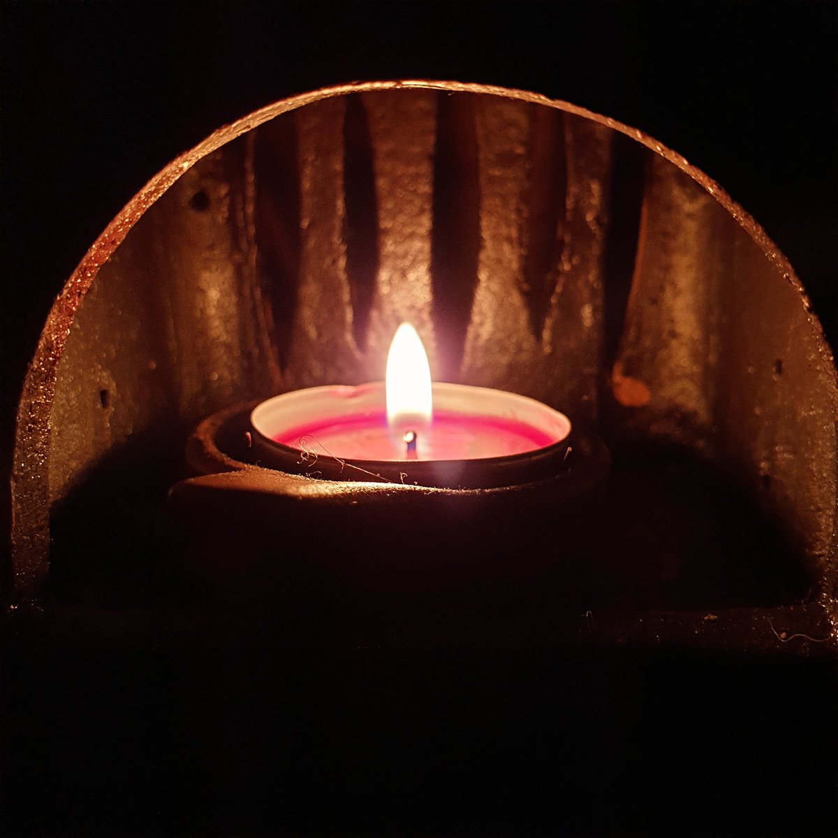 FrancisRenaud1's tweet photo. Dernier jour du mois de novembre demain c'est le 1er décembre bientôt Noël ne cassons pas cette magie pour nos enfants pour nous tous #Noel #tradition #santons #CrechesdeNoel #etable #joyeuxnoel https://t.co/0rwL2COiBm