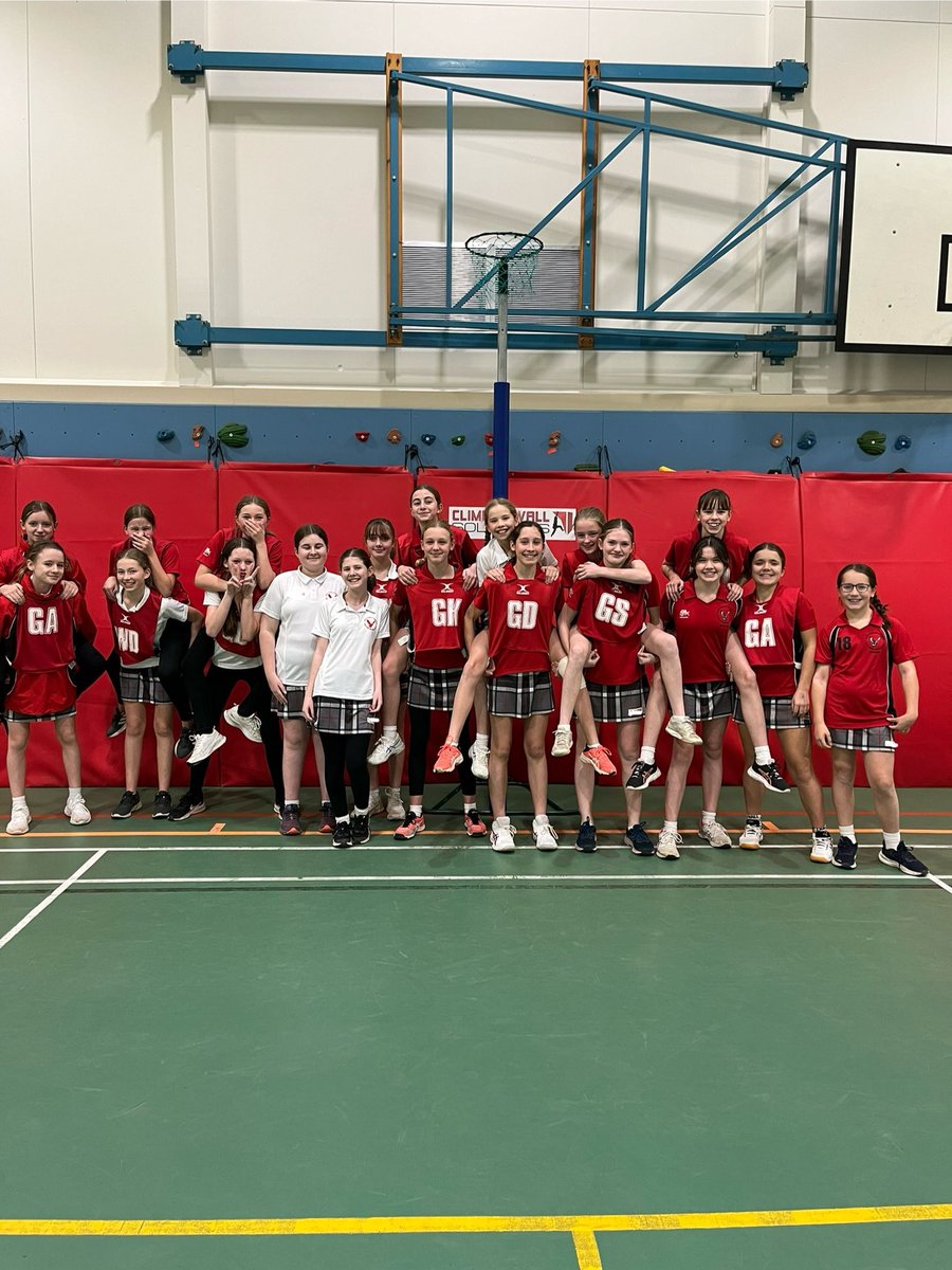 Pipers Corner Sport (@piperssport) on Twitter photo U13A and C teams played against <a href="/GodstoweSchool/">Godstowe Preparatory School</a> this evening and there were some excellent play and teamwork demonstrated by all. Amazing debut for the U13C team with Sofia as Pom. Special thanks to Darcy in Y10 for umpiring! #PipersSenior #PipersNetball #PipersSpirit U13A and C teams played against <a href="/GodstoweSchool/">Godstowe Preparatory School</a> this evening and there were some excellent play and teamwork demonstrated by all. Amazing debut for the U13C team with Sofia as Pom. Special thanks to Darcy in Y10 for umpiring! #PipersSenior #PipersNetball #PipersSpirit