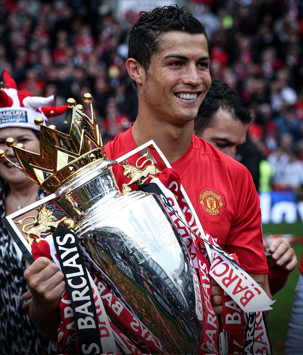NoodleHairCR7's tweet photo. Donkey.                            Goat. https://t.co/AD08IC9sWP