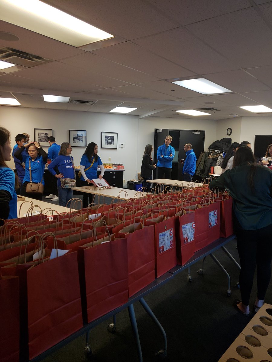 Operation Santa's Helpers...Partnering with our friends at the <a href="/UnitedWay_BC/">United Way BC</a> in Growing the Good in our local communities...<a href="/BMO/">BMO</a>