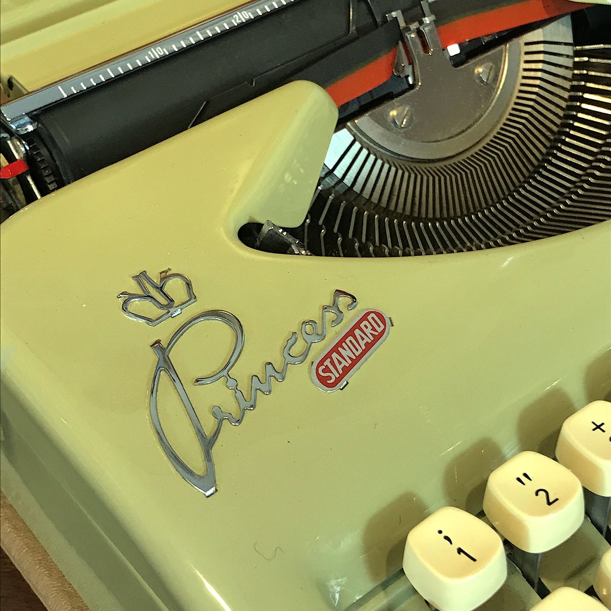 acme_type's tweet photo. This beautiful Princess #typewriter is a Princess Standard, a model released in the mid-1960s to compete with the successful Hermes Baby. It has the same exceptionally fine mechanics of the Princess 300 (and 200 and 100) but was less expensive.  Of course, available now at Acme. https://t.co/4yqQzBJCIh